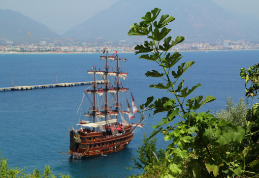 Pirate boat tour in Alanya