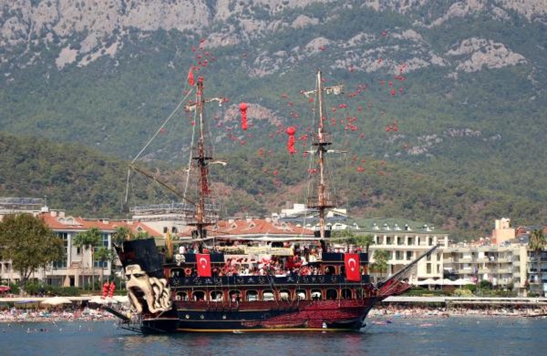 Monster Ship Tours